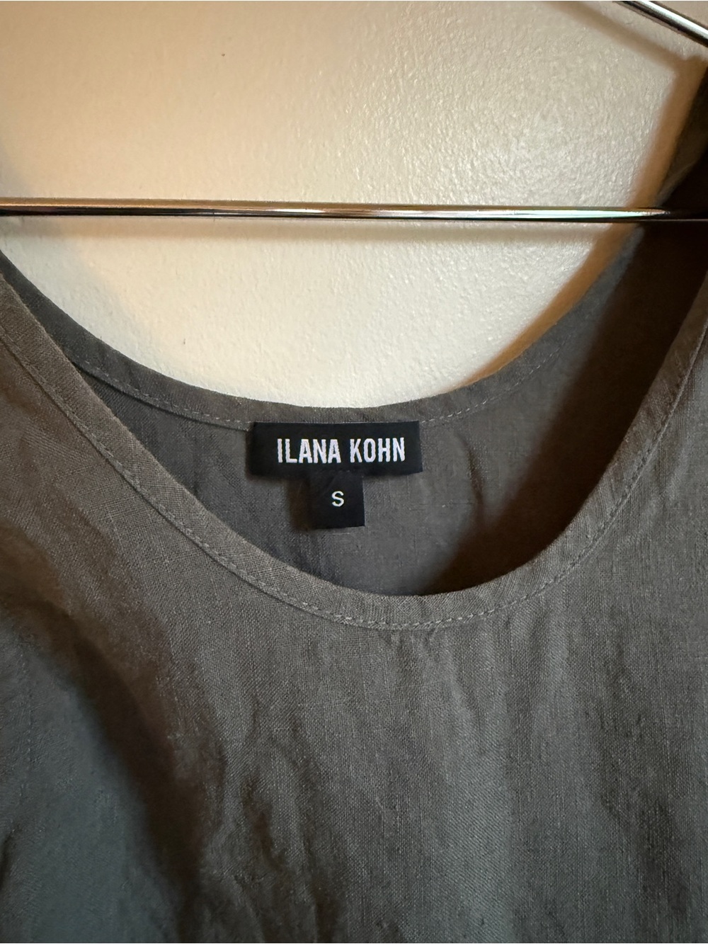Ilana Kohn Roxey linen tank in charcoal - Picture 2 of 6